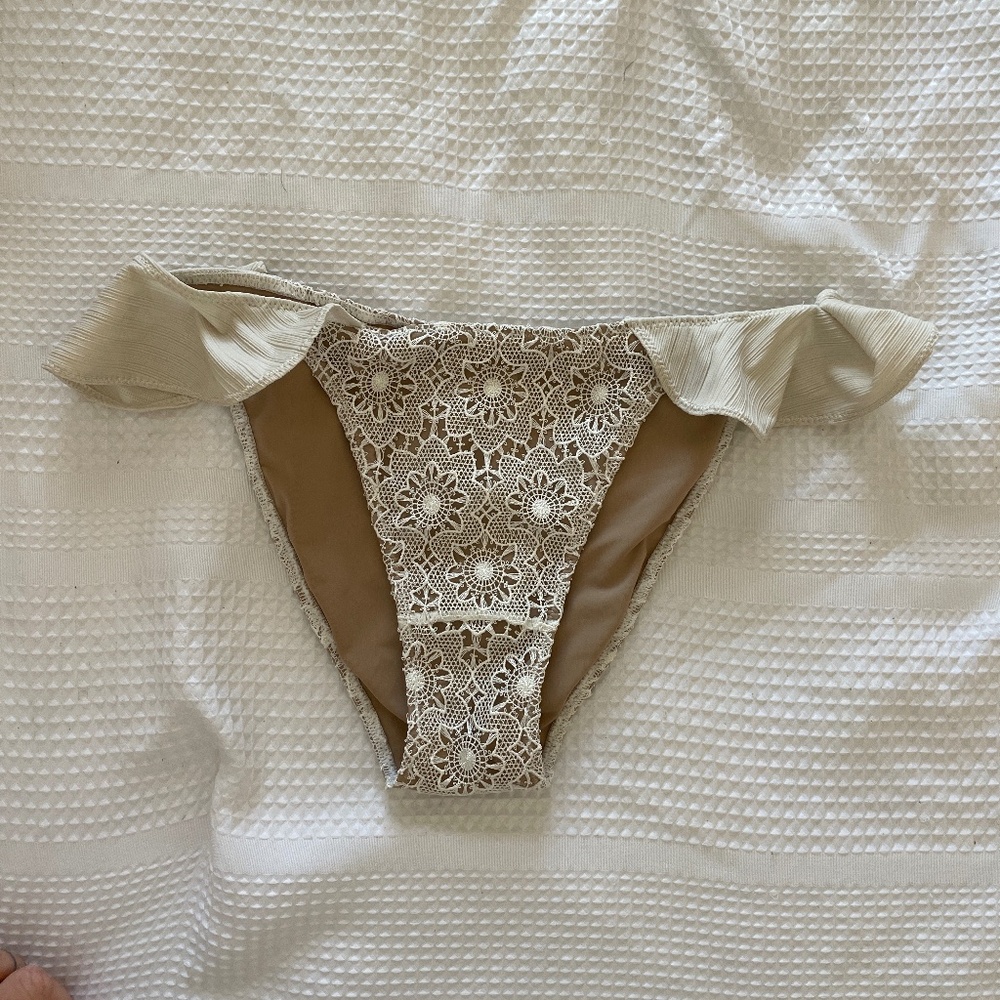Lace bikini bottoms small